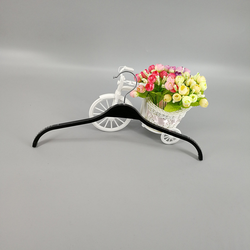 Cheap Plastic Coat / Shirt / Garment Hanger for Brand Clothes