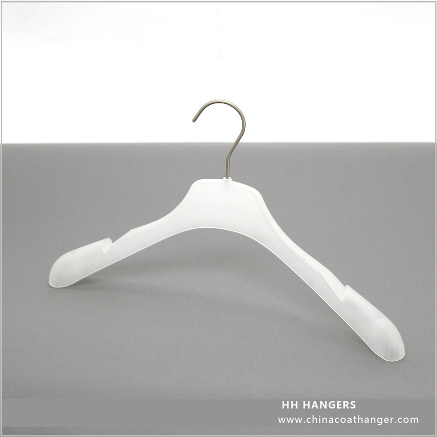 Swivel Hook Frozen White Plastic Suit Hangers for Jeans