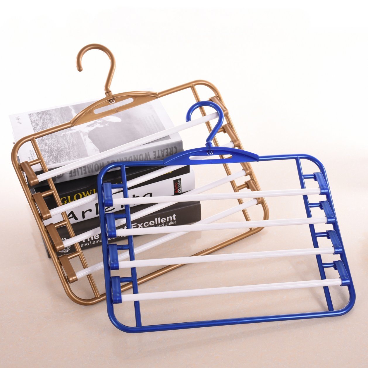 High Quality Plastic Pants Hangers for Factory Wholesale