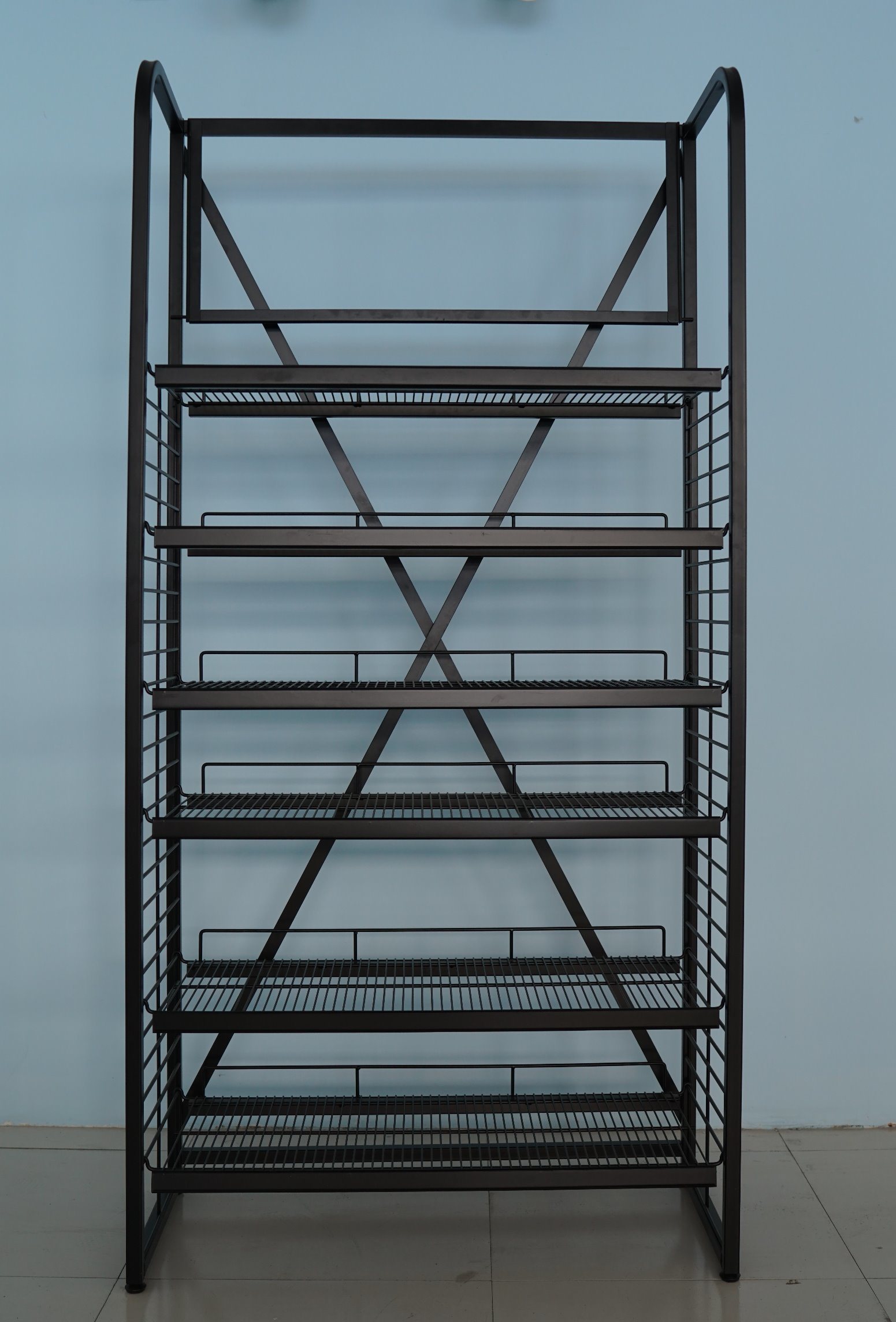 Big Size Heavy Duty Display Rack in Supermarket