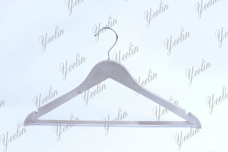 White Wooden Hanger with Crossbar (YLWD84312F-NTL1)