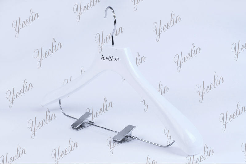 Wooden Clothes Hanger with Clips, Suit Hanger for Branded Store, Fashion Boutique (YLWD84545-WHTHS1)