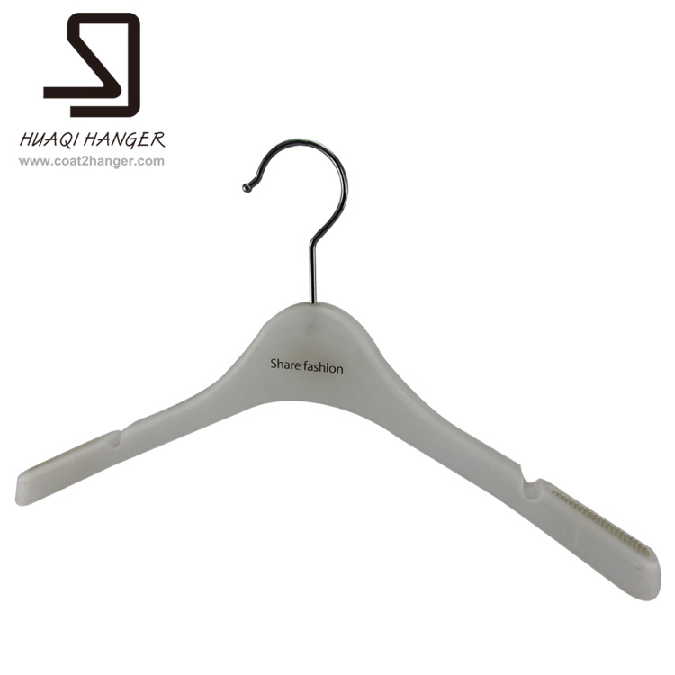 Cheap Plastic Pants Hanger