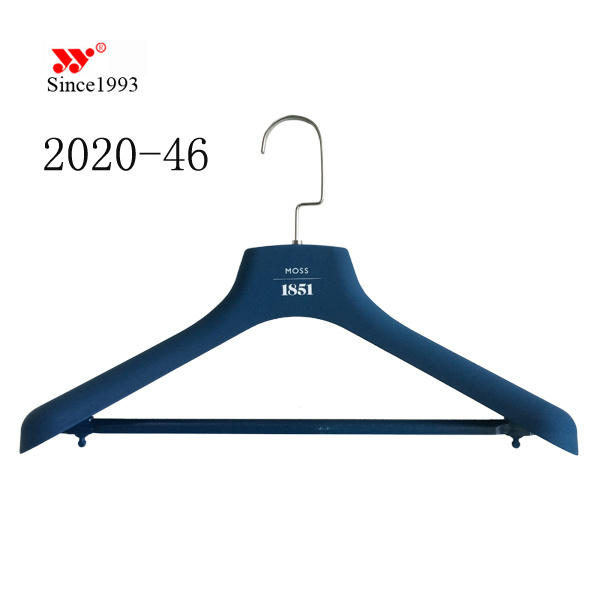 Wide Shoulder Adults Plastic Rubber Coating Hangers