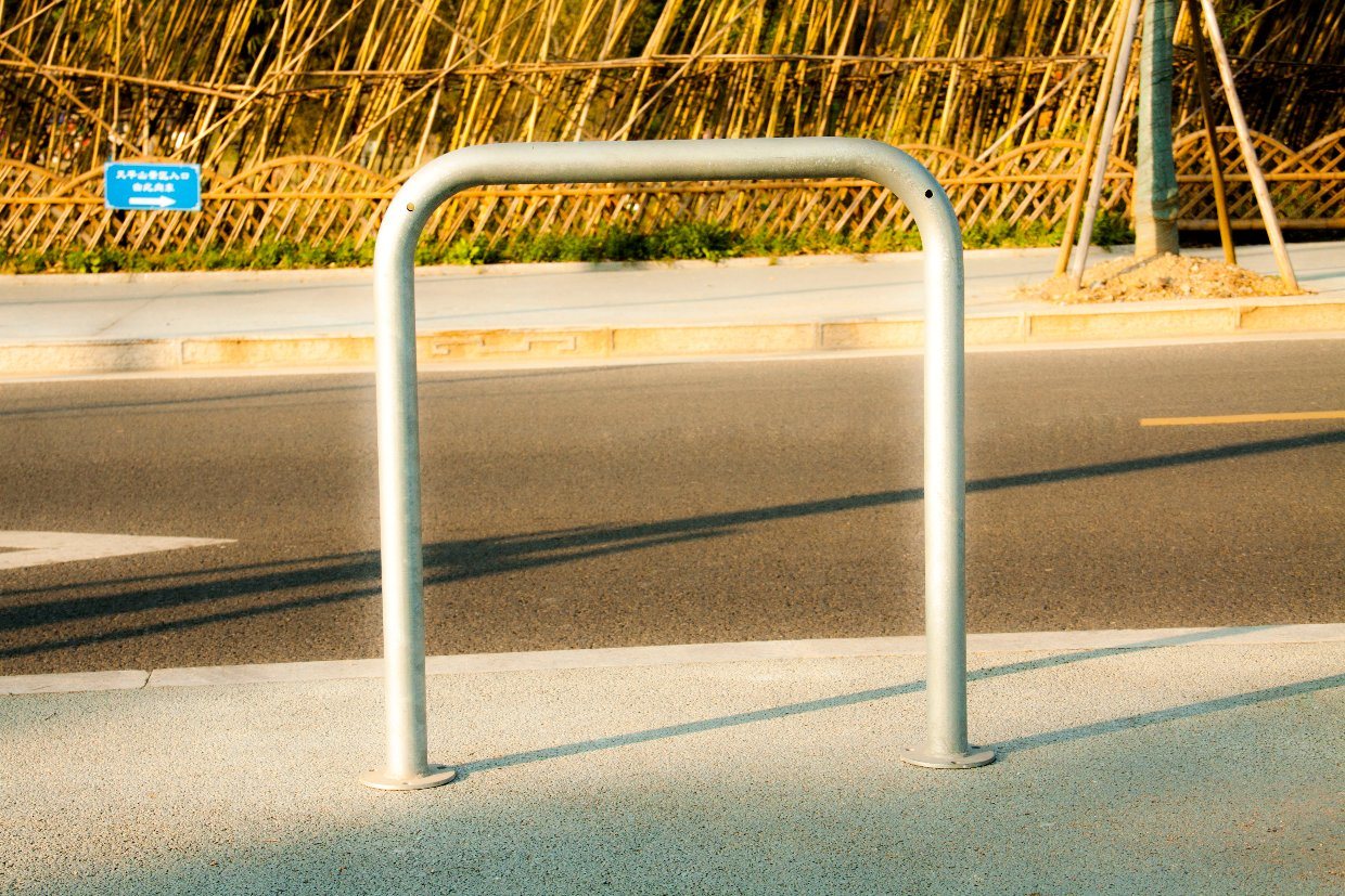 U Shape Bicycle Display Parking Rack (ISO SGS TUV Approved)