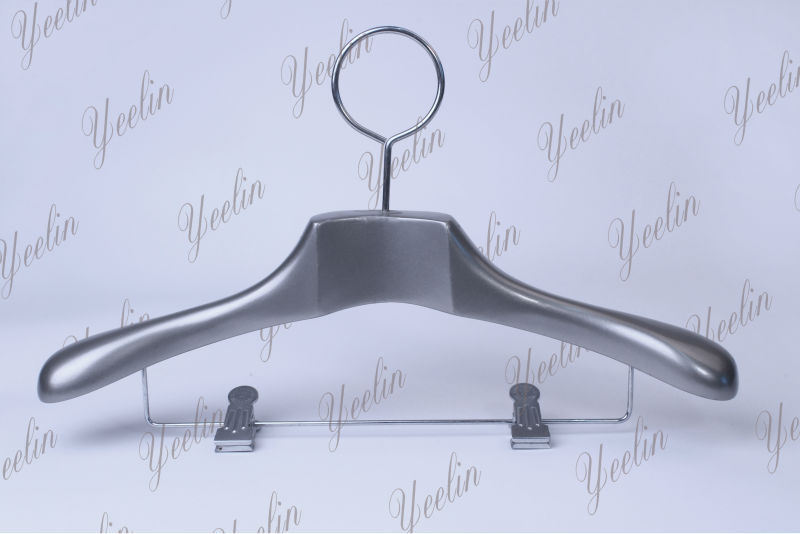 Wooden Deluxe Hanger for Branded Store, Fashion Model, Show Room