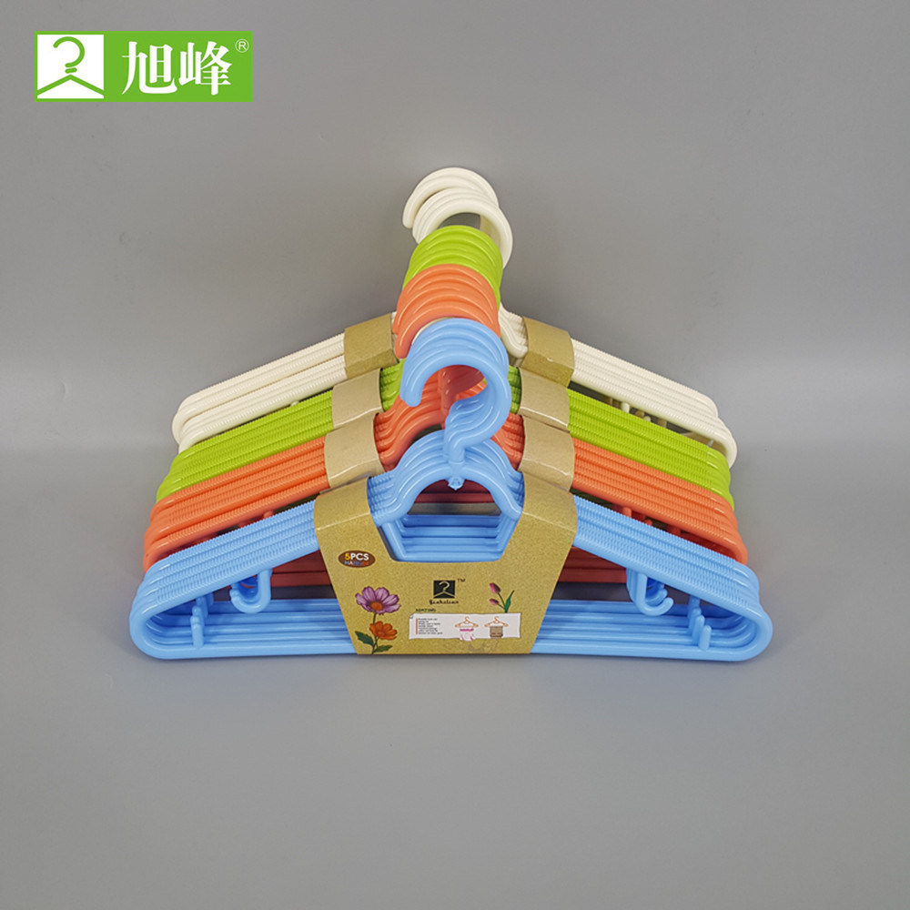 Wholesale Colorful Beautiful Plastic Clothes Hanger for Drying