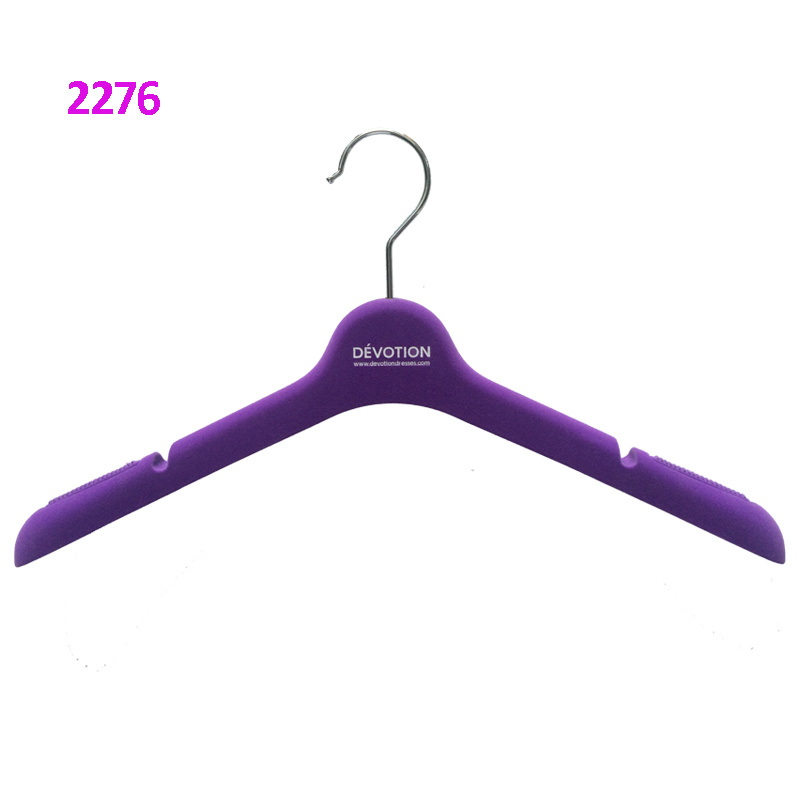 Luxury Brand Custom Plastic No Slip Flocked Coat Hangers