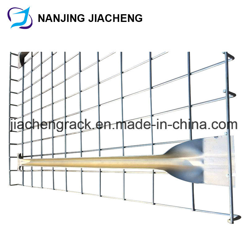 Inverted Flared Wire Mesh Decking with Waterfall