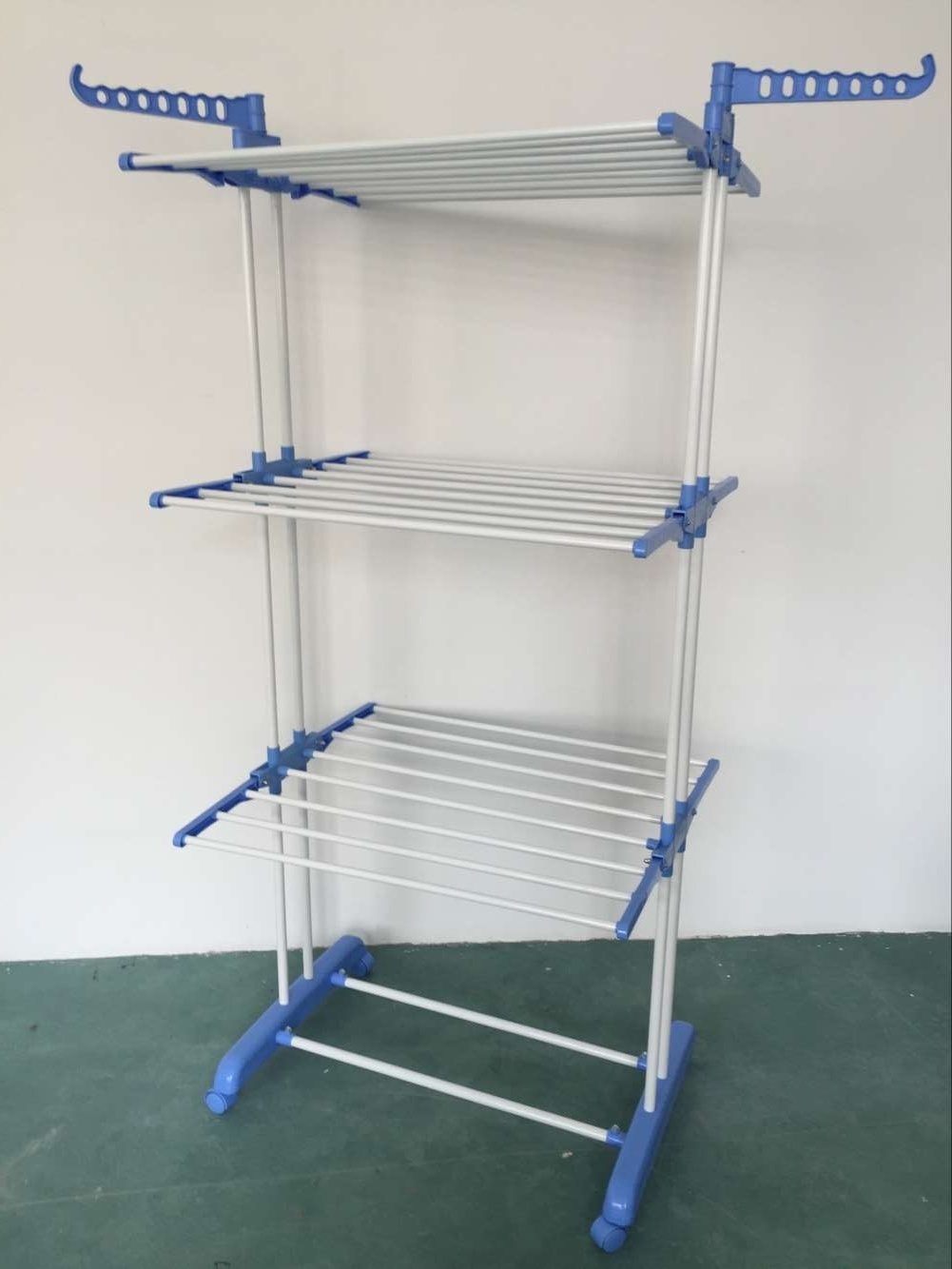 Stainless Steel or Iron Tube Drying Clothes Rack