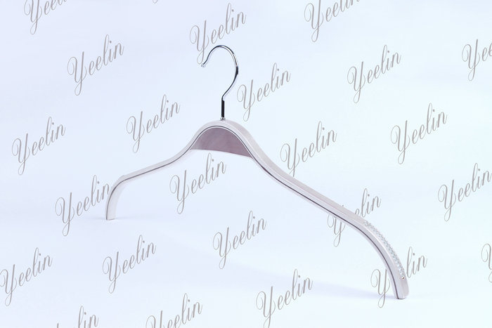 Laminate Hanger, Anti-Slip Wooden Hanger (YLWD84210-NTLR1)