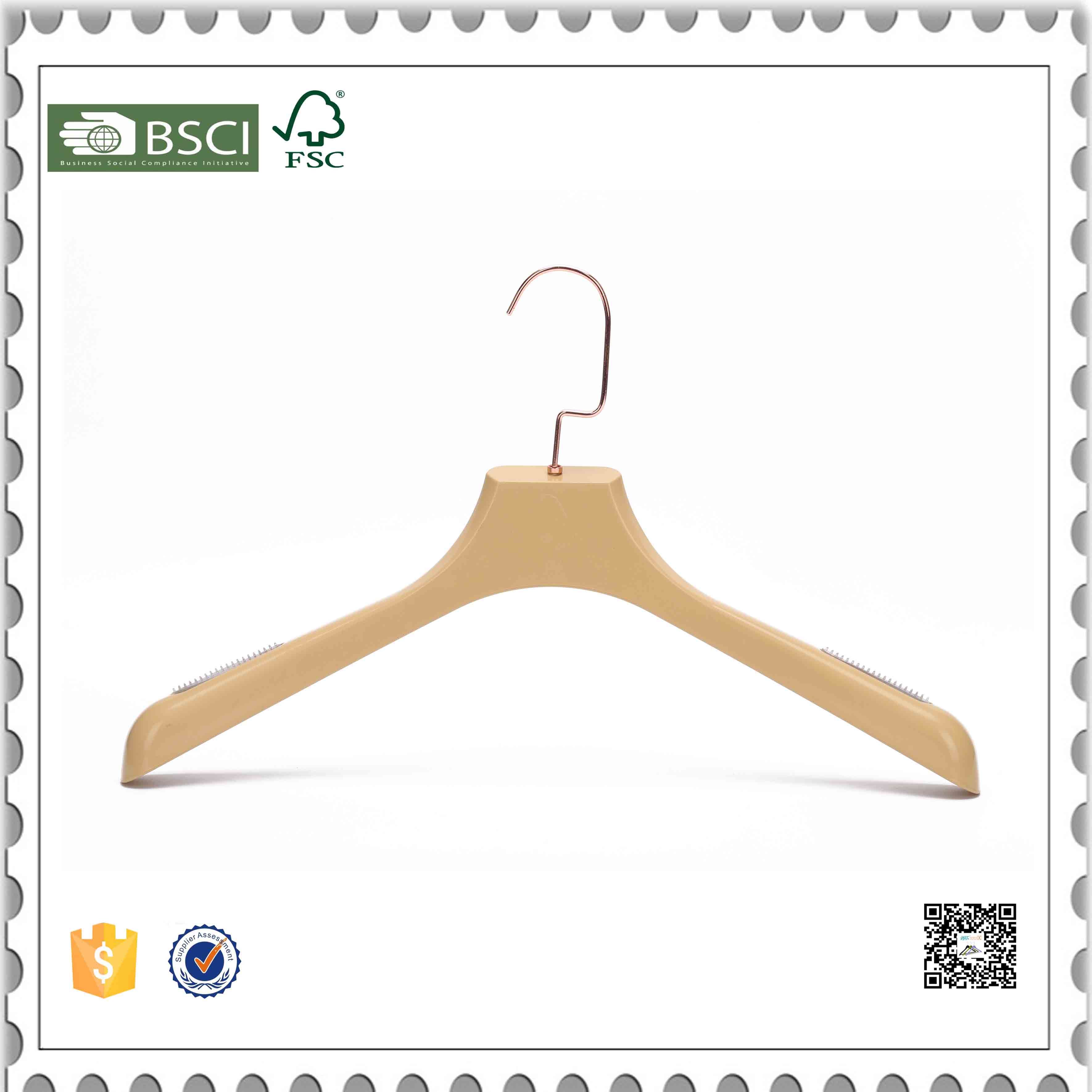 Hot Sale Luxury Plastic Hangers Wal-Mart Plastic Hanger for Clothes