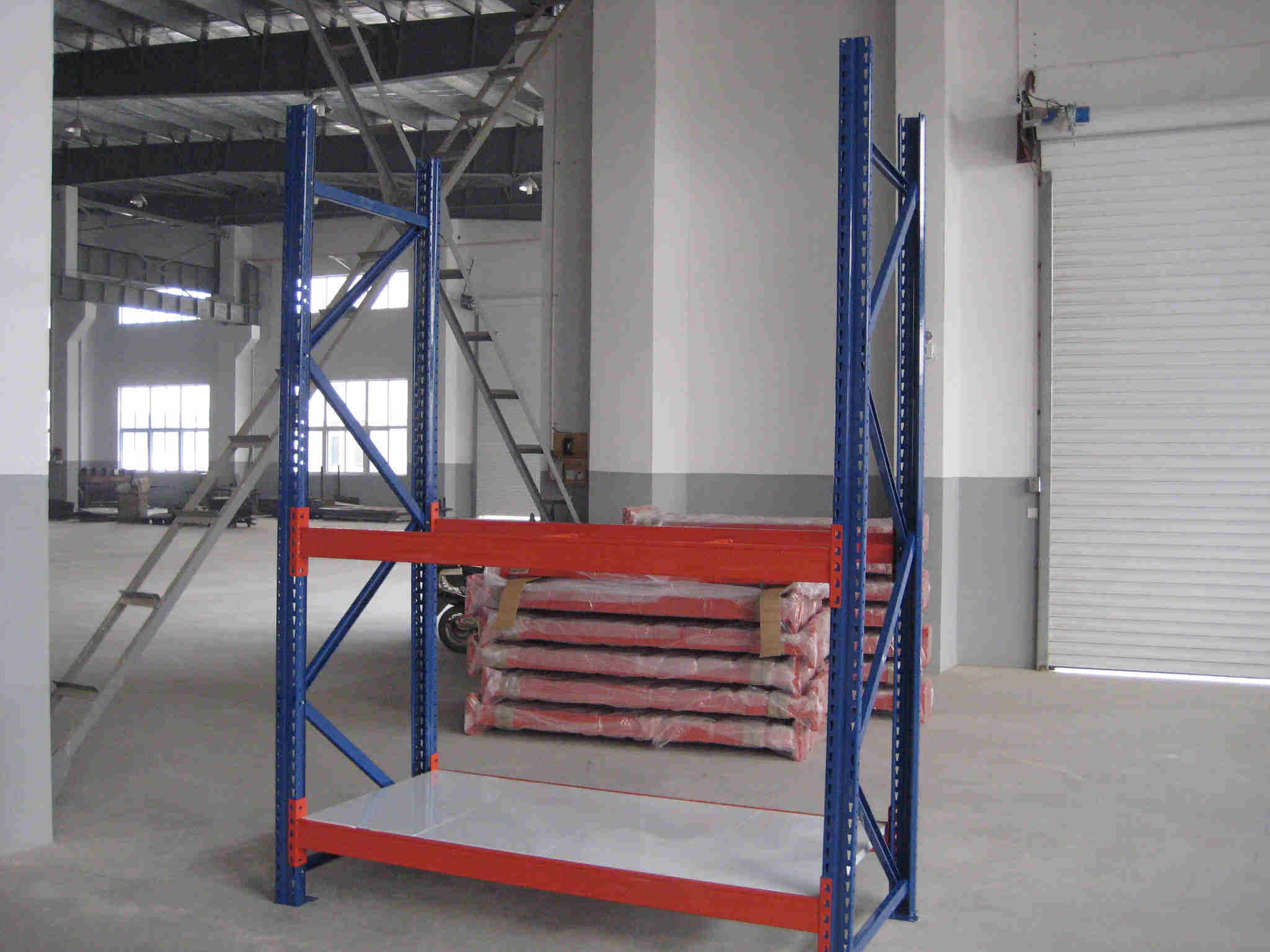 Top Quality Heavy Duty Warehouse Stacking Storage Pallet Rack Manufacture