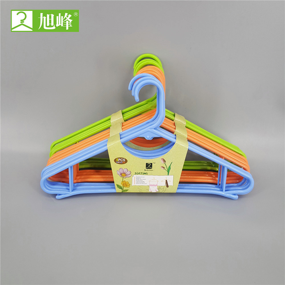 Wholesale Colorful Plastic Clothes Hanger Manufacturer