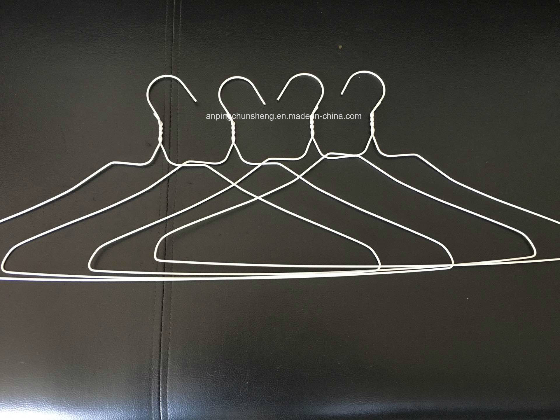 China Laundry Using Pet Coated Wire Hanger