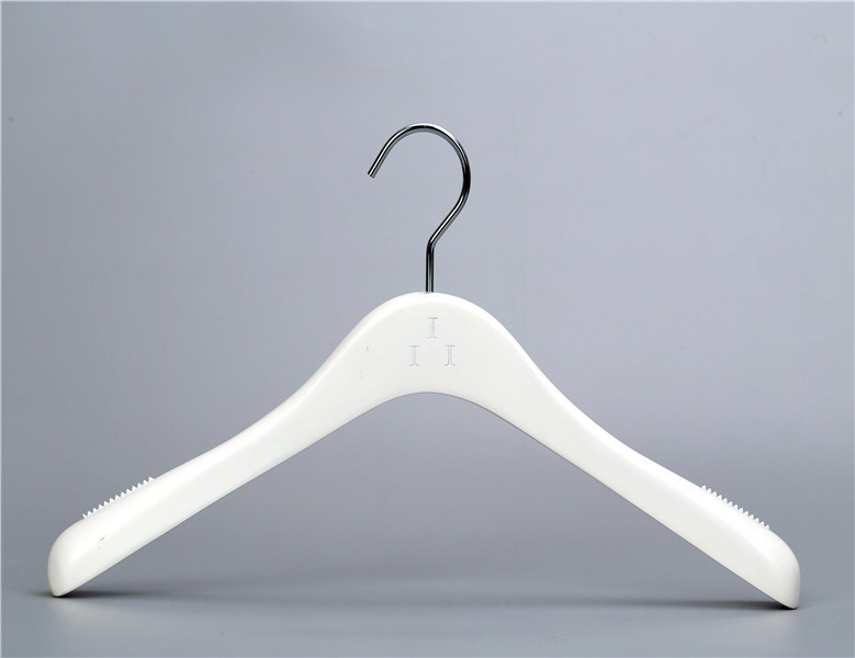 Milk White Wooden Anti-Slip Hanger with Metal Hook