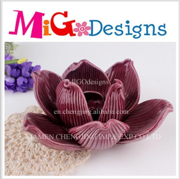 Wholesale Standing Flower Design Purple Candle Holder