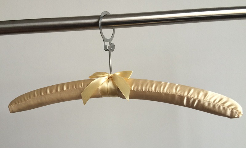 Hot Sale Multi-Function Hotel Use Satin Padded Coat Hanger