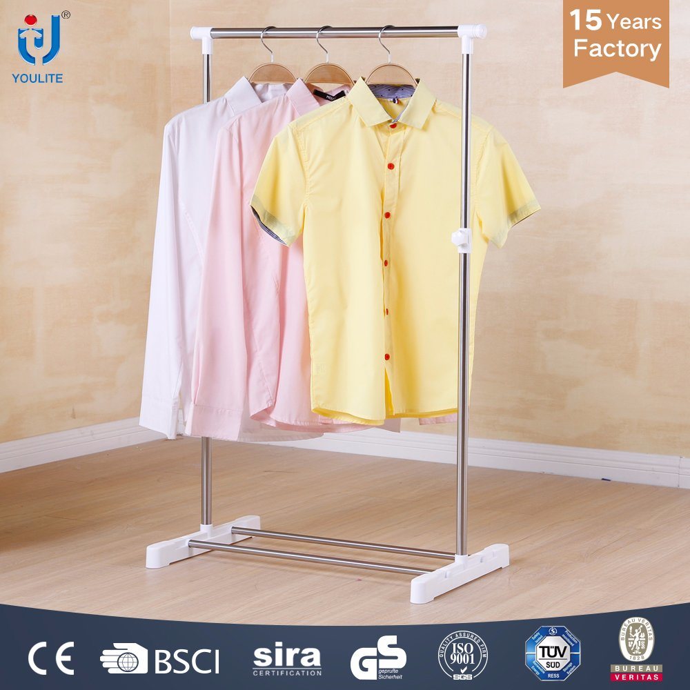 Tiny and Cheap Single Pole Clothes Hanger for Students