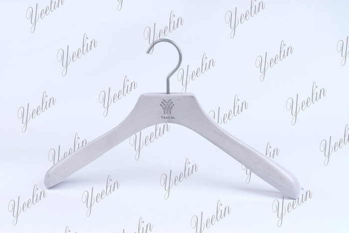 Luxury Wooden Cloth Hanger, White Coat Hanger (YLWD84025W-NTL4) for Branded Store