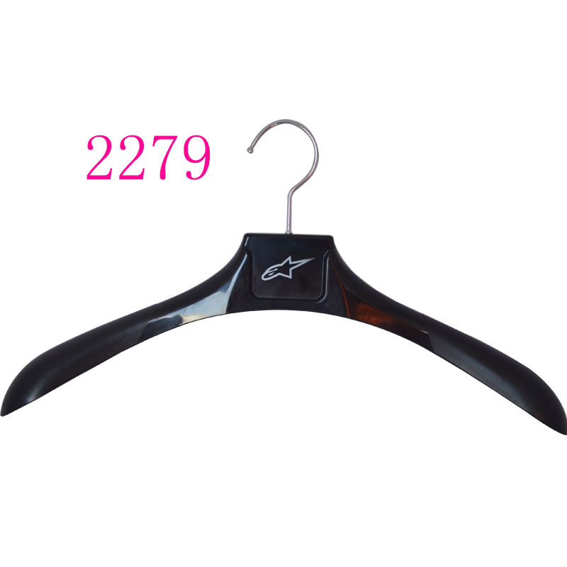 Wholesale Custom Brand Sportwear Wide Shoulder Plastic Suit Hanger