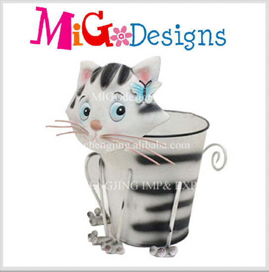 Lovely Cat Animal Garden Pot Metal Decoration Planter