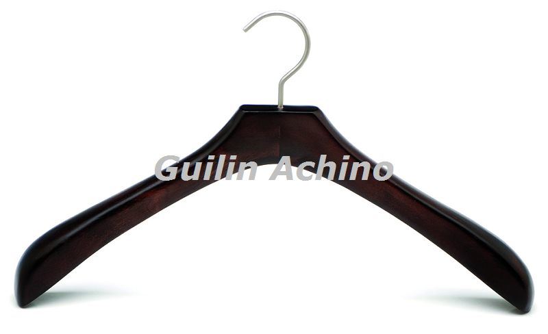 Wooden Luxury Coat Hangers (WDC300)