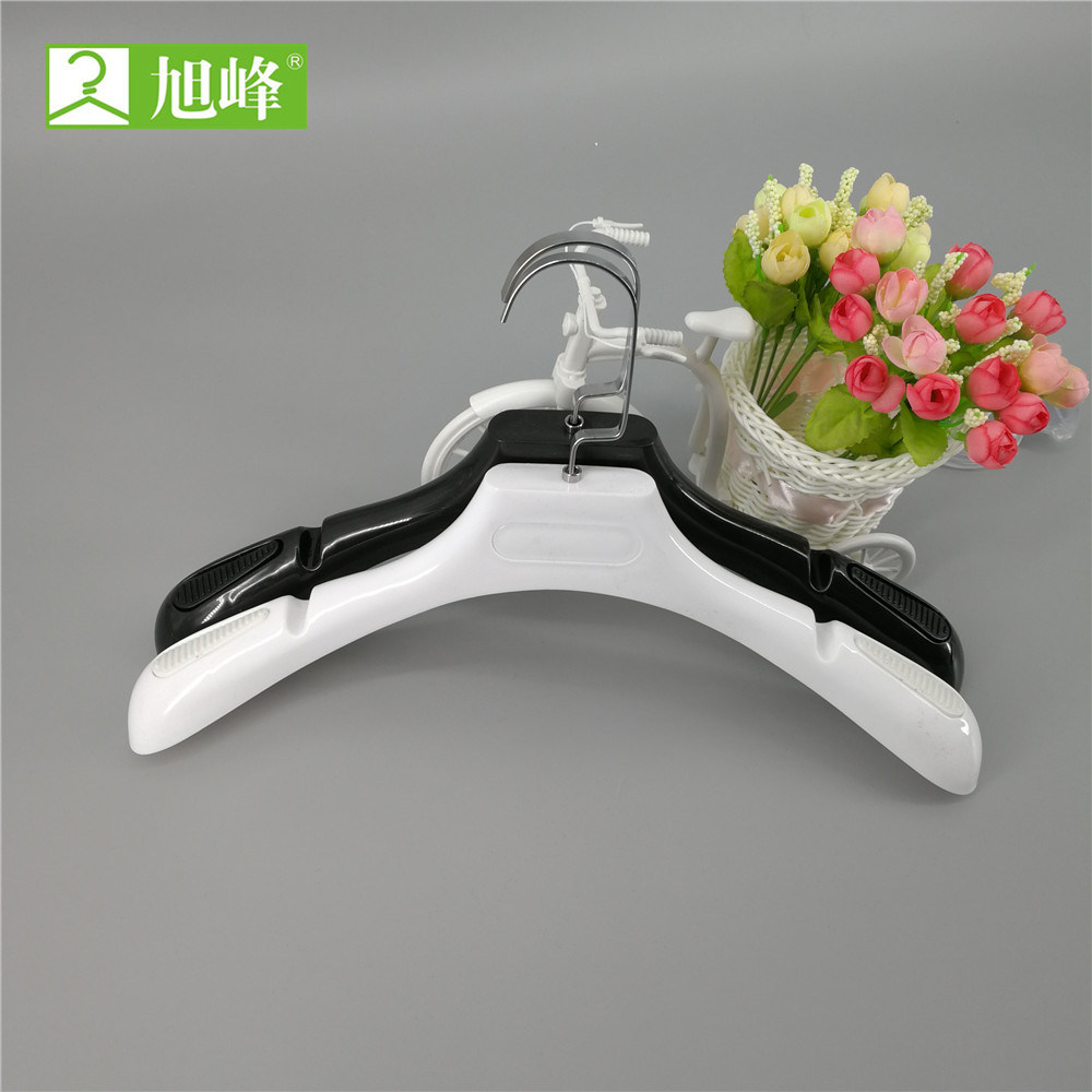 Top Selling Good Quality Suit Female PP Plastic Non Slip Hanger