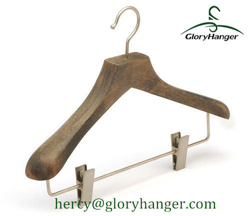 Retro Deluxe Wooden Coat Hanger with Metal Clips