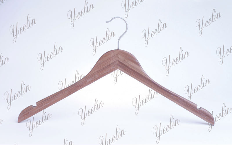 Cheap Price Notched Clothes Bamboo Hanger Ylbm6612-Ntln1 for Supermarket, Wholesaler with Shiny Chrome Hook