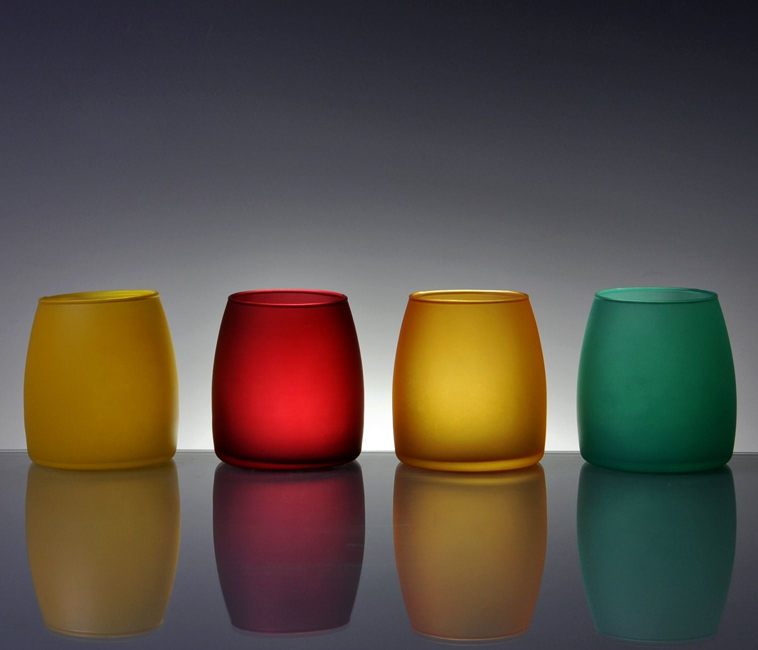 Experienced Colored Glass Candle Holders Factory