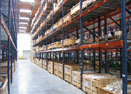 Heavy Duty Pallet Rack in Warehouse