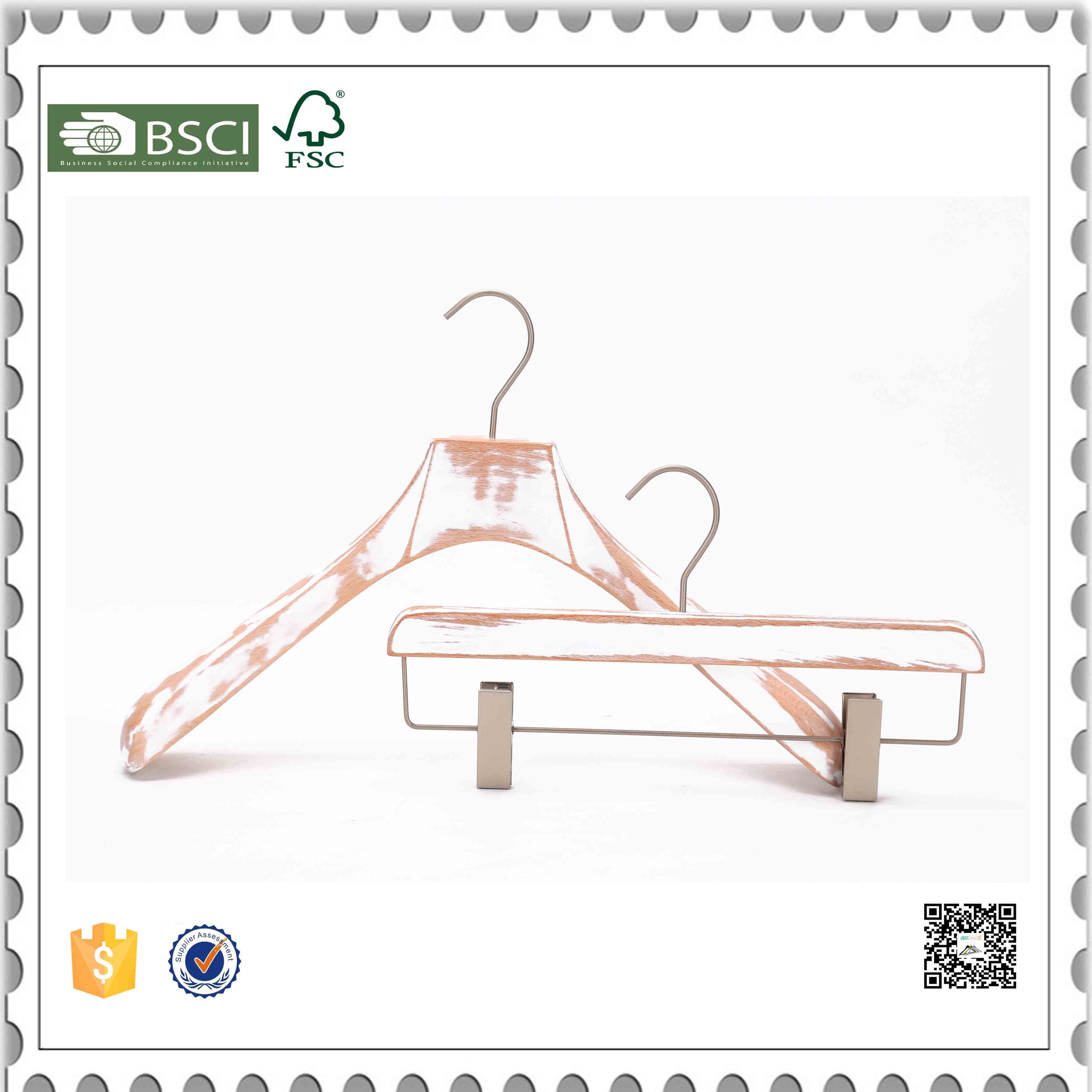 Wooden Cloth Hanger Display Hanger Factory