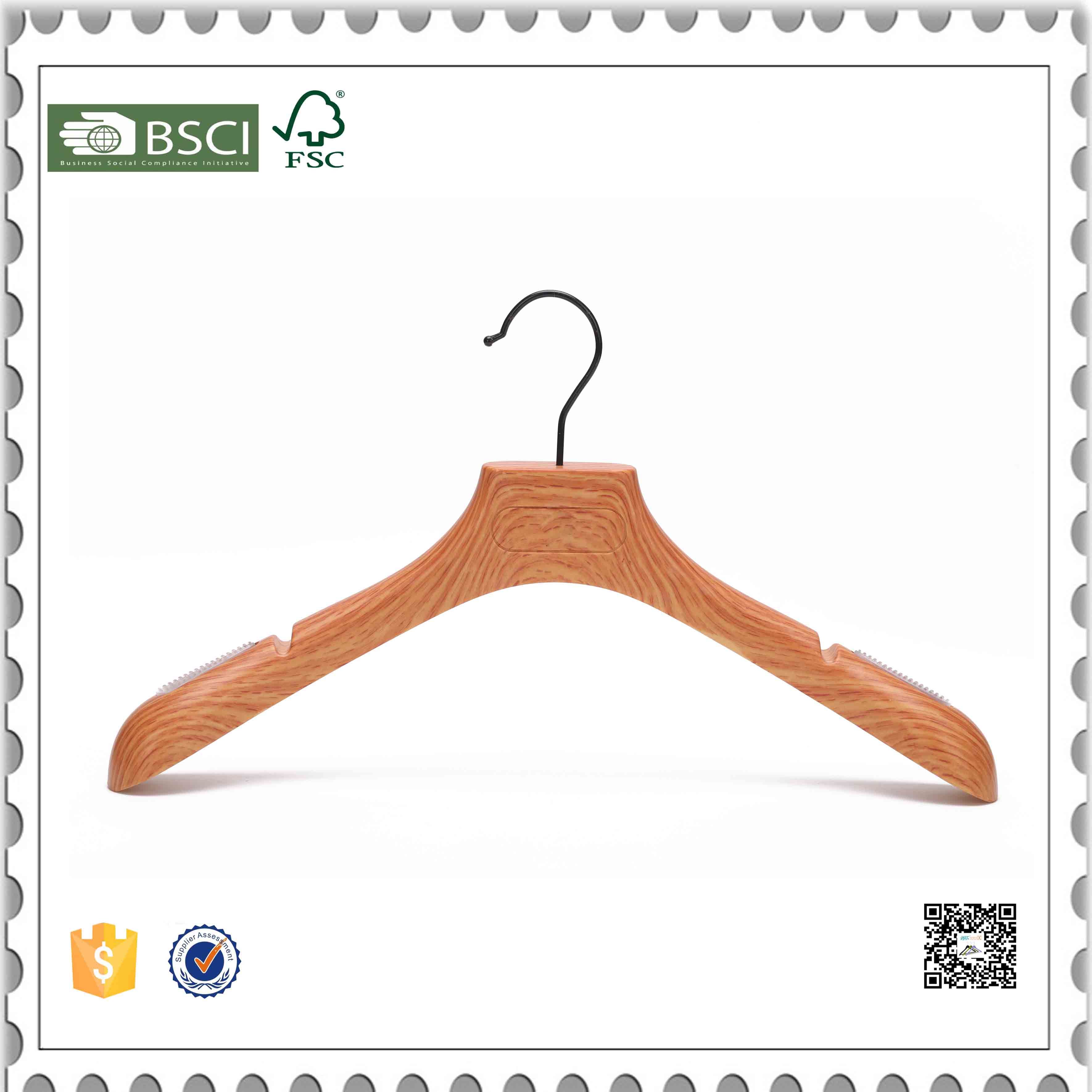 Garment Cheap Plastic Hangers Jacket Hangers for Clothes