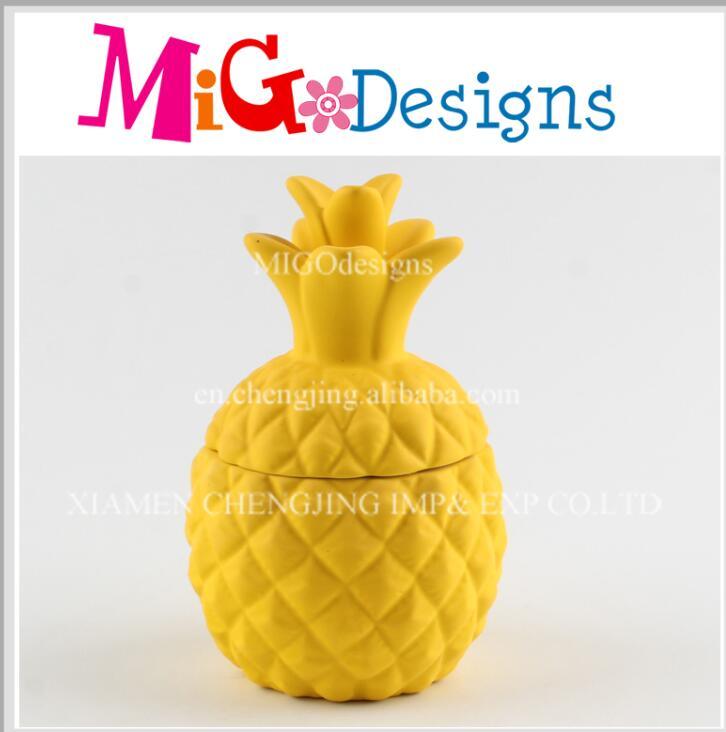Ceramic Decoration Yellow Pineapple Shaped Money Bank