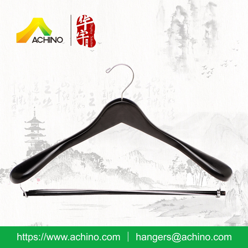 Wide Shoulder Wooden Hangers with Bar (WDS100)