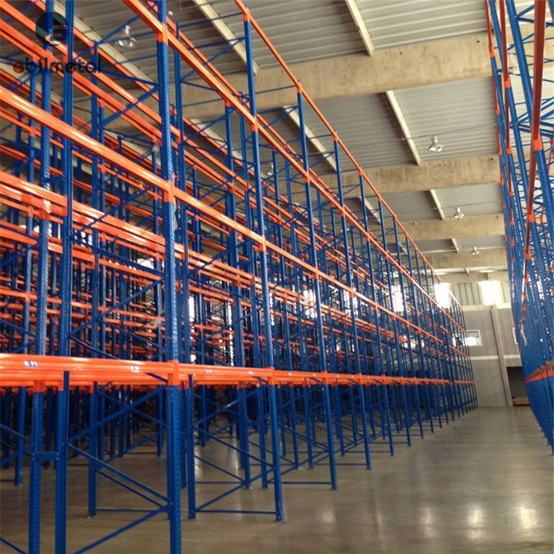 Selective Pallet Racking for Storage Warehouse