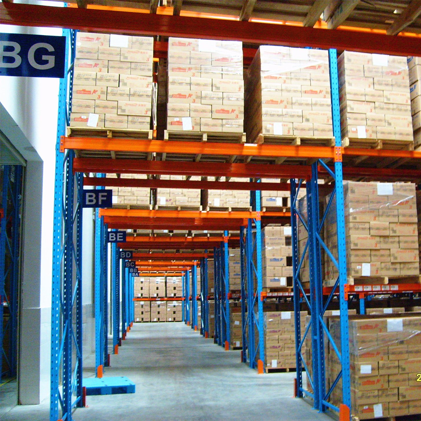 Selective Pallet Storage Rack for Industrial Warehouse Use