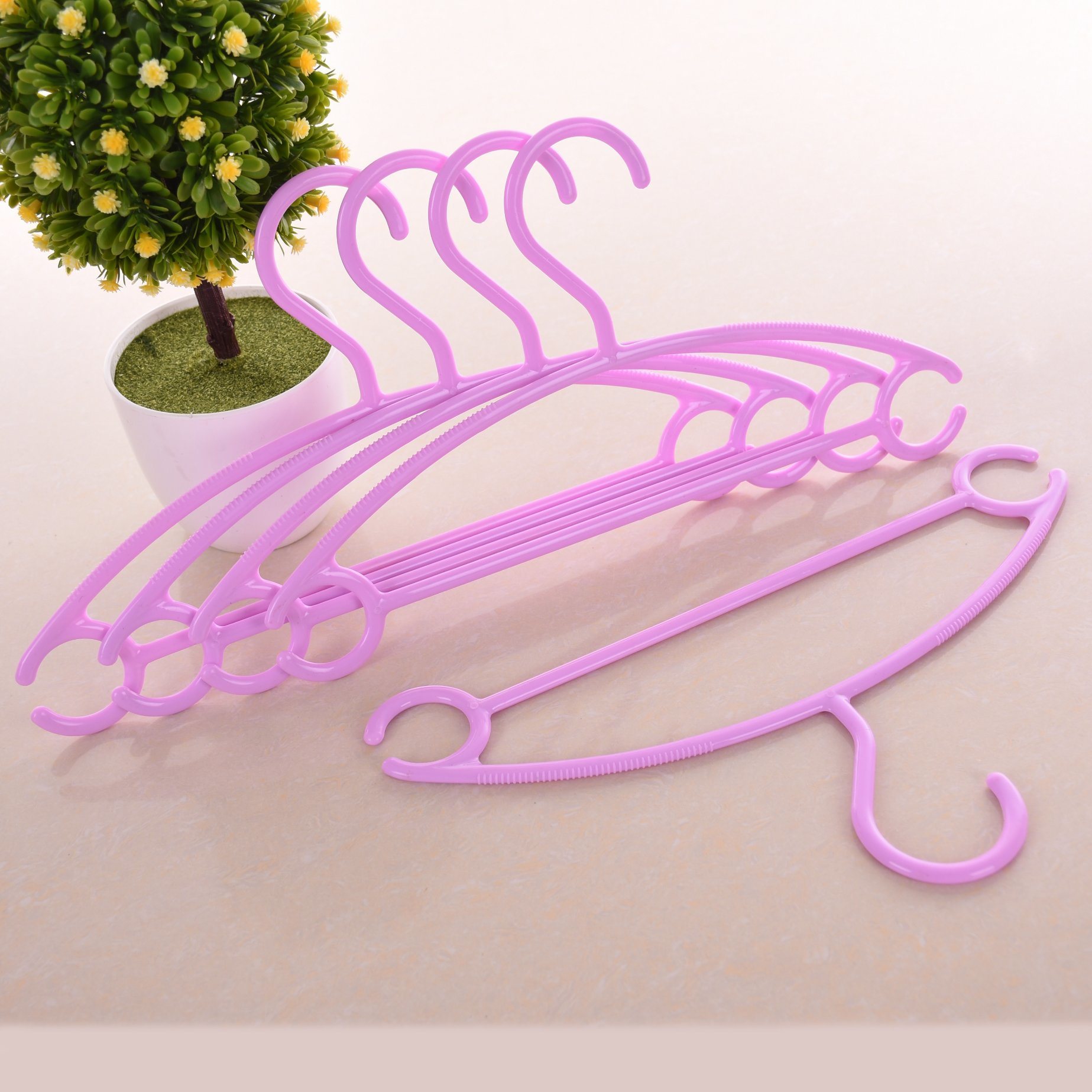 Factory Produced Non Slip Romantic Purple Kids Plastic Hanger for Wholesale