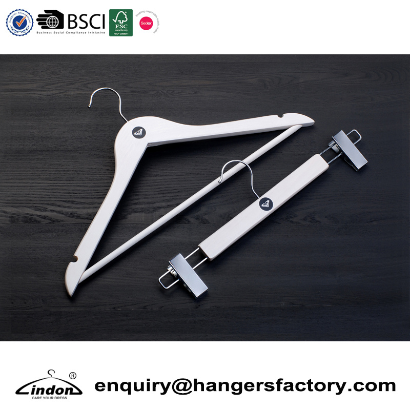/proimages/2f0j00yEiYJoHzrncj/audited-supplier-customized-high-quality-white-wooden-hangers-for-clothes.jpg