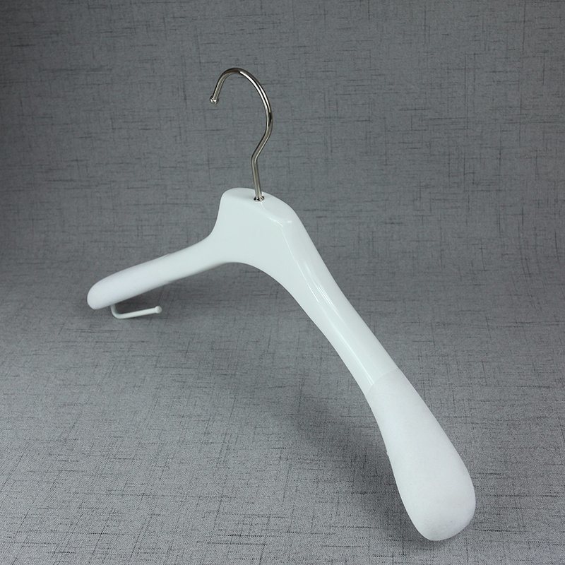 Luxury Glossy White Velvet Wooden Clothing Hangers