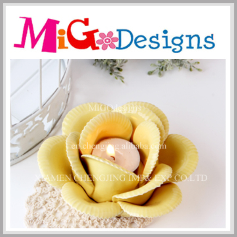 Ceramic Lotus Flower Candle Holder for Lighting