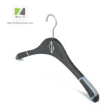 Zhuoyu Supplying High-End Wooden Clothes Hangers
