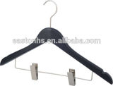 Cheap Wood Hangers with Clips