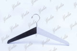 High Quality Wood Hanger in Black&White (YLWD84218W-BNW2)